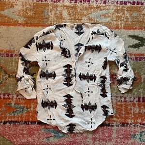 🔸BB DAKOTA TRIBAL BLOUSE🔸